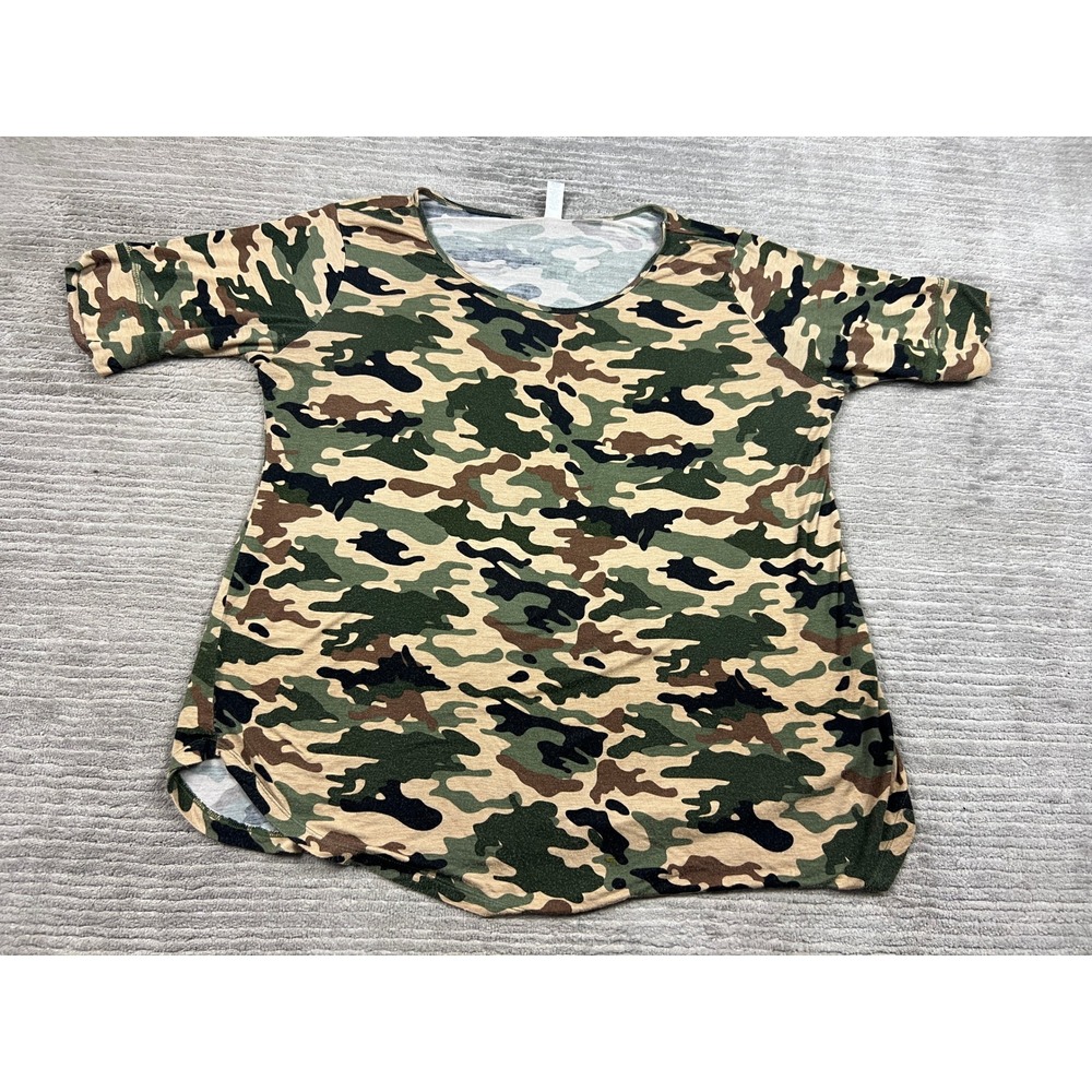 it's Women Camo Print Scoop Neck Short Sleeve Curved Hem Tunic Top Green 1X